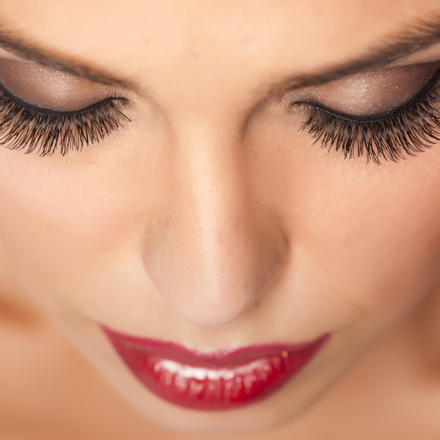 Makeup and artificial eyelashes